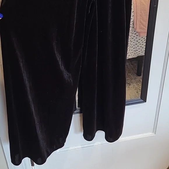 H&M Black Velvet Jumpsuit | Size 10 - Picture 8 of 9